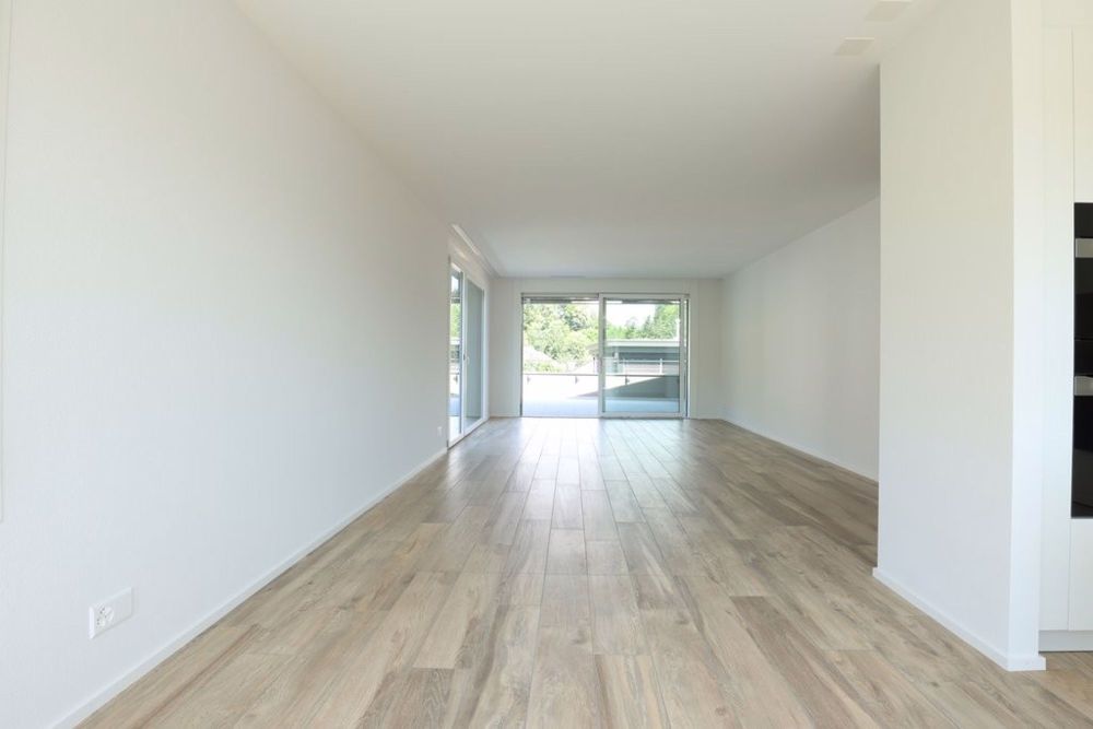 ERSTVERMIETUNG - Wohnen an ruhiger Lage - Essplatz / Wohnzimmer