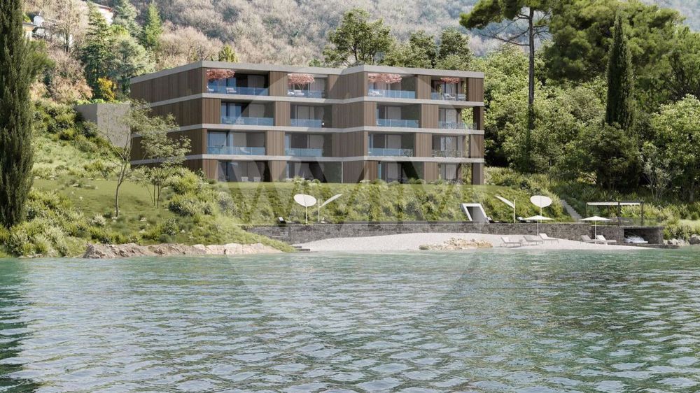 ELEGANTE BILOCALE FRONTE LAGO CON VISTA INCANTEVOLE - Bild 2