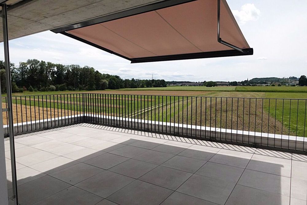 2.5 Zimmer Attikawohnung mit Fernsicht in Derendingen - Weitsicht mit Schutz