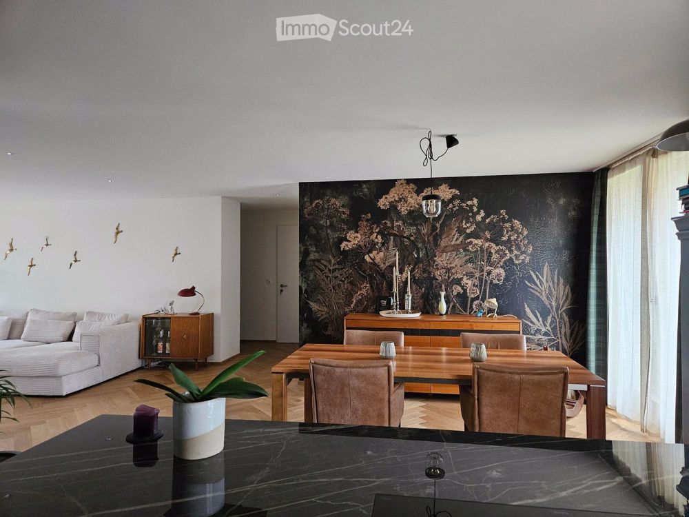 Aussergewöhnliche 3.5 Zimmerwohnung - Bild 2