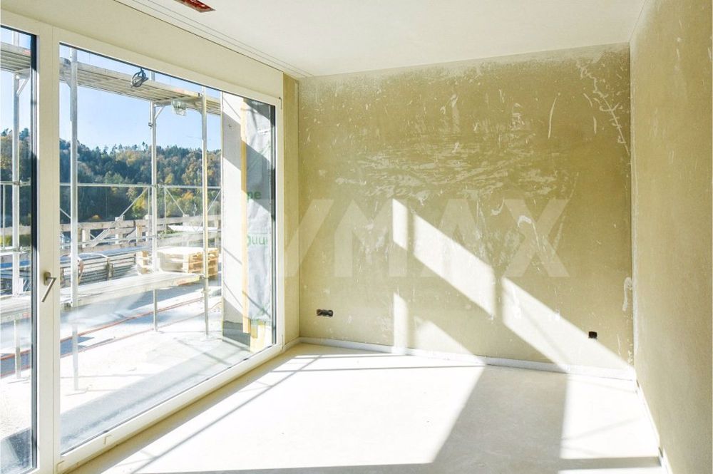 Erstbezug: Terrassenwohnung mit hochwertigem Ausbau an sonniger und ruhiger Aussichtslage - Bild 4