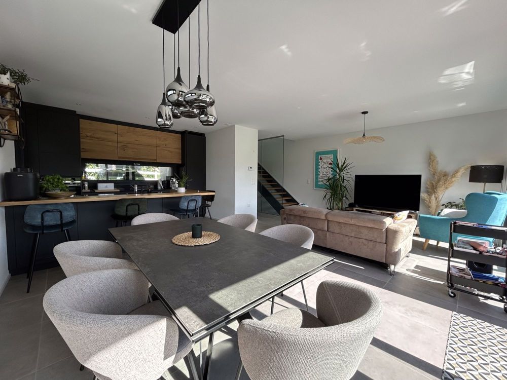 Helles und funktionales neu gebautes Landhaus, abseits der Straße - Bild 6