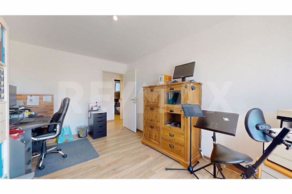 Seltenes, schönes Dachgeschoß in einem kleinen Gebäude mit 3 Wohnungen / Exklusivität RE/MAX - Bild 8