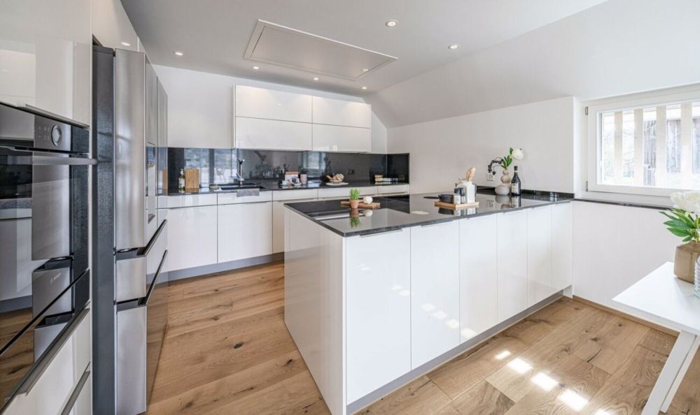 WOHNEN MIT SEEBLICK - EINFAMILIENHAUS MIT CHARME - Bild 4
