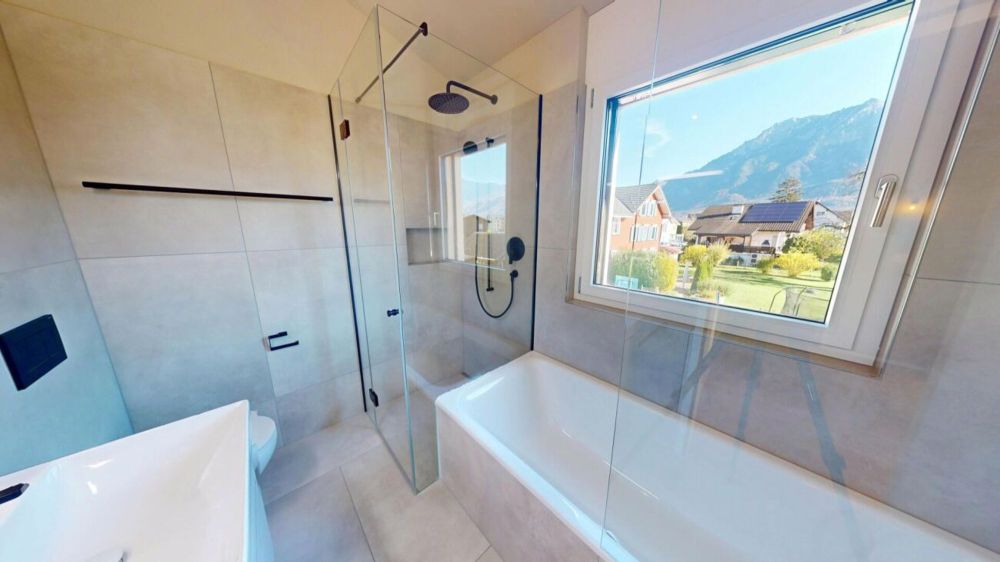 Neubau-Doppeleinfamilienhaus in Buchs SG - Stilvoll wohnen mit Nachhaltigkeit und Komfort - Bad / Dusche