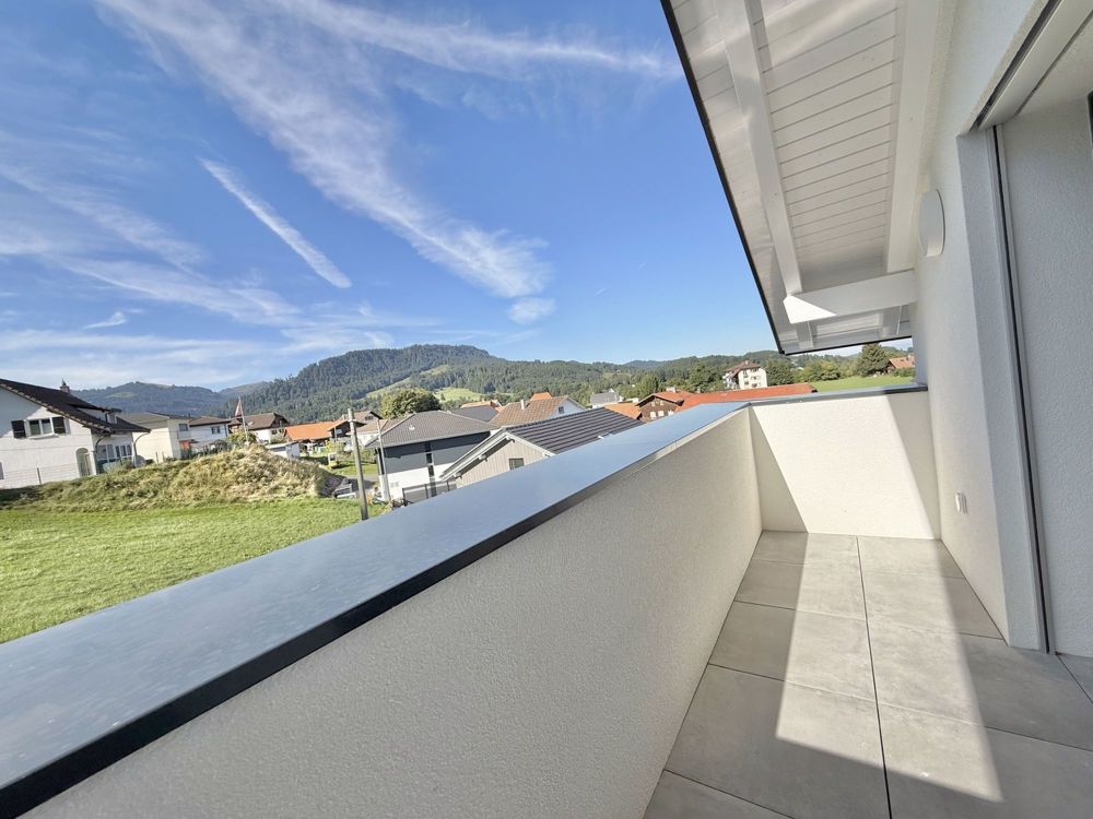 Villa neu und modern mit 2,5 unabhängigen Zimmern, grüner Umgebung - 1er étage: balcon parentale