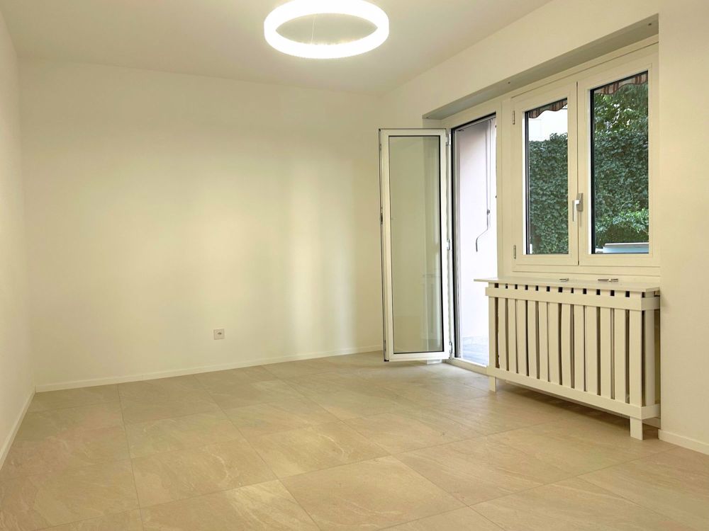 Komplett renoviert mit großem Garten - Bild 7