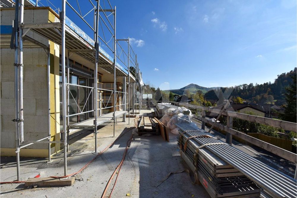 Erstbezug: Terrassenwohnung mit hochwertigem Ausbau an sonniger und ruhiger Aussichtslage - Bild 9