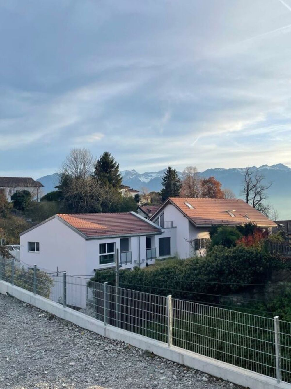 Neue 4.5-Zimmer-Wohnung im Erdgeschoss - Bild 1