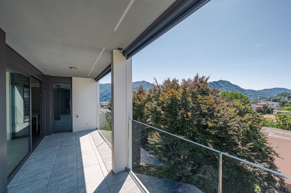 HELLE UND MODERNE WOHNUNG IM HERZEN DER STADT - Bild 1