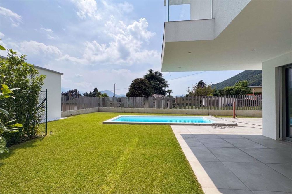 Villa Moderna con Piscina e Giardino a Gravesano - Bild 2