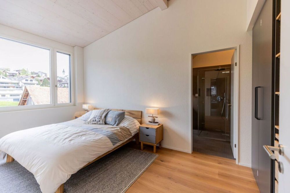 Exklusive 4.5 Zimmer-Neubauwohnung mit Galerie! - Bild 10