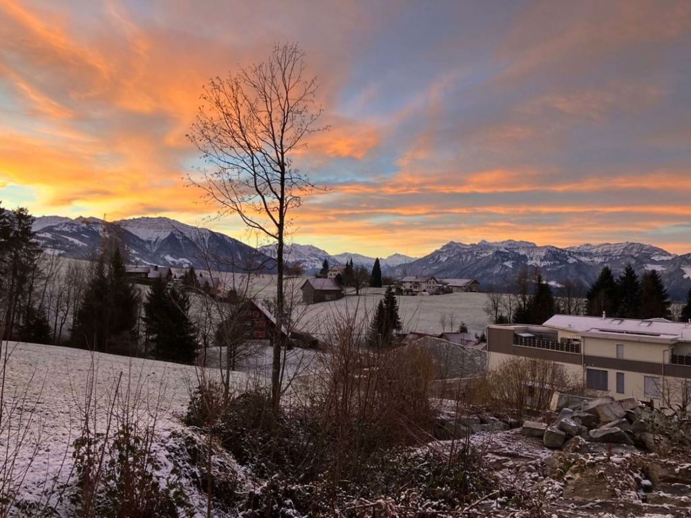 Zu verkaufen in 8725 Gebertingen an ruhiger, sonniger Lage mit Weitsicht in die Berge, neue 3½ Zi.-Wohnung - Bild 3