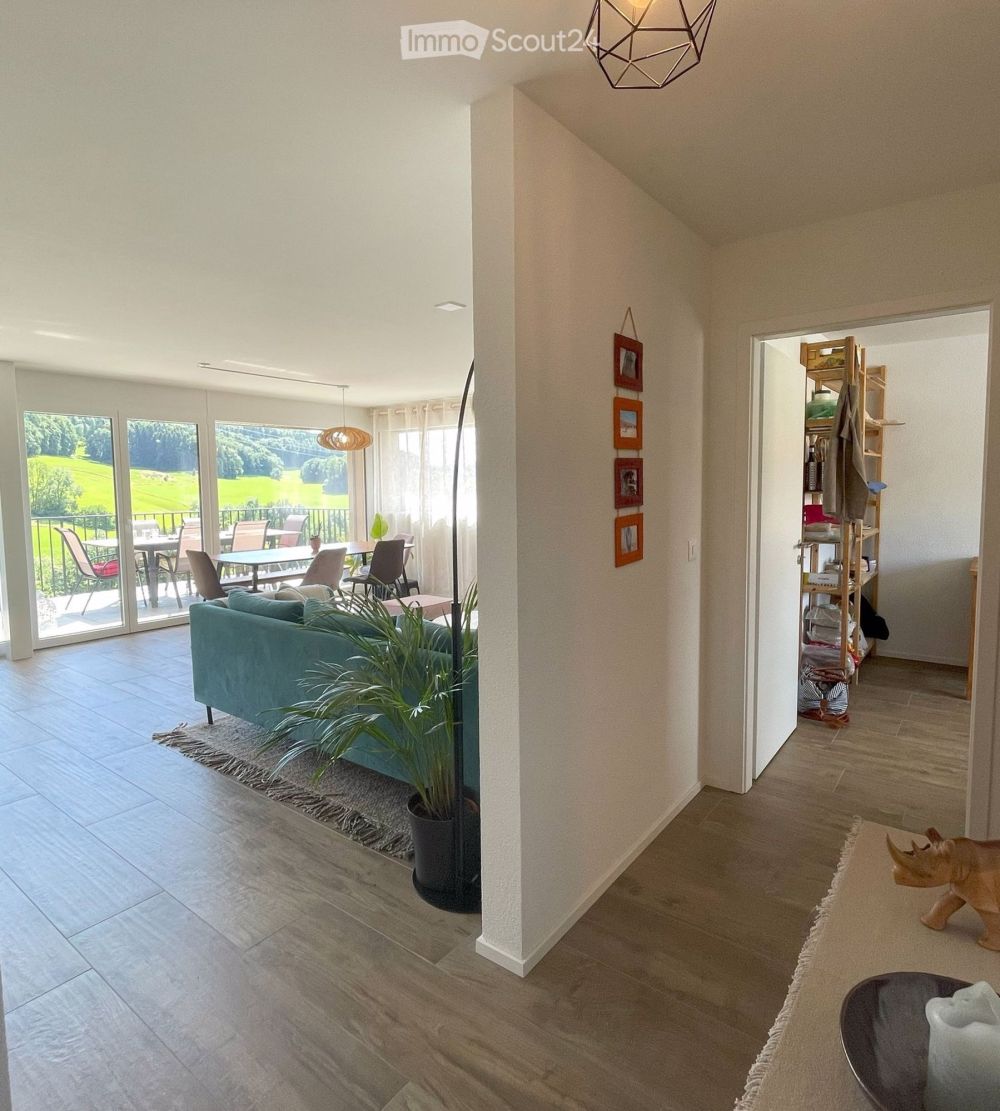 Prachtvolle 3,5-Zimmer-Neubauwohnung im Dachgeschoss mit großer Terrasse und Blick in die Natur - Bild 5