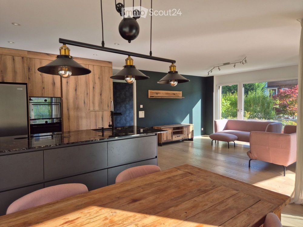 5 ½-Zimmer Gartenwohnung mit grossem Landanteil & Sitzplatz - Bild 1