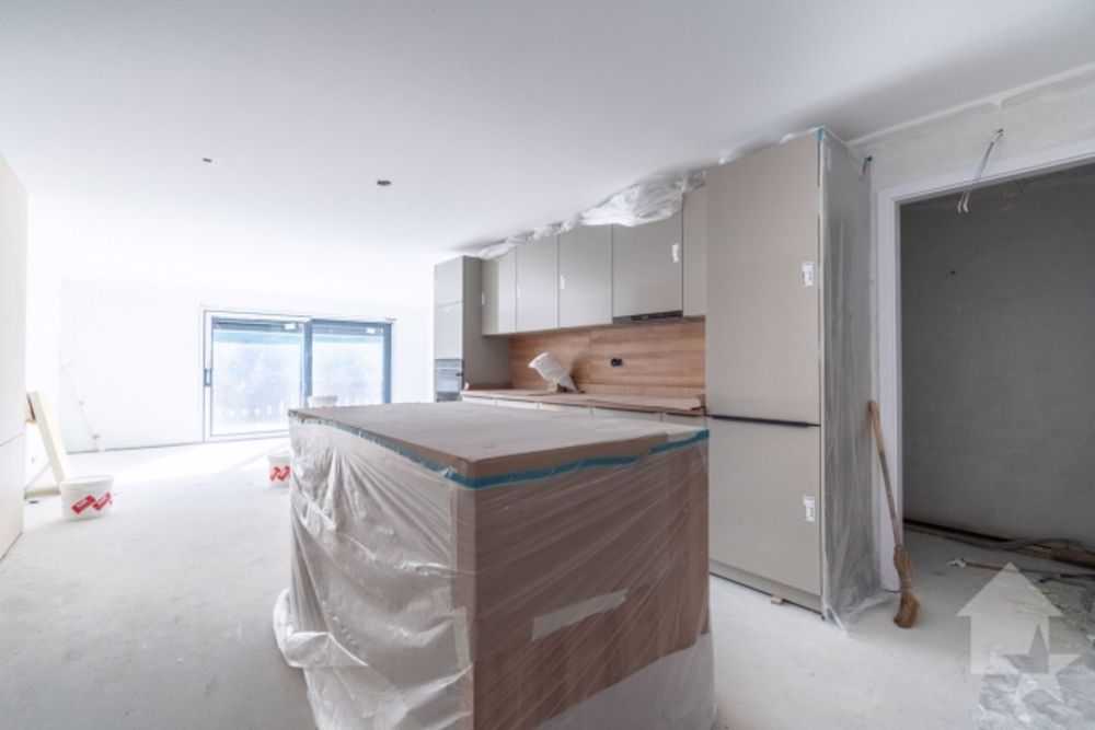 Val-d'Illiez, herrliche Maisonette von 182 m2 mit professionellem Büro - Bild 2