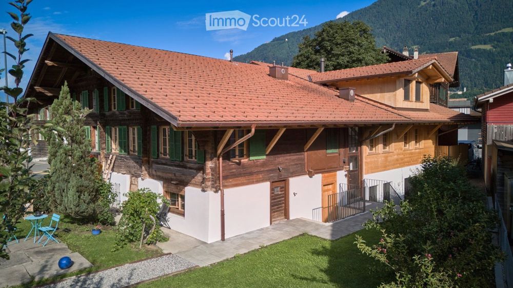 Neubauwohnung in totalsaniertem Bijou - Bild 11