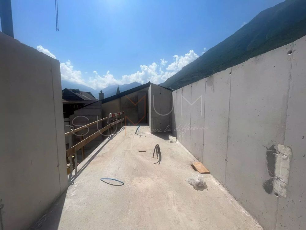 Selten - Prächtiges Dachgeschoss mit 98 m2, Wohnzimmer-Kathedrale + Terrasse - Bild 13