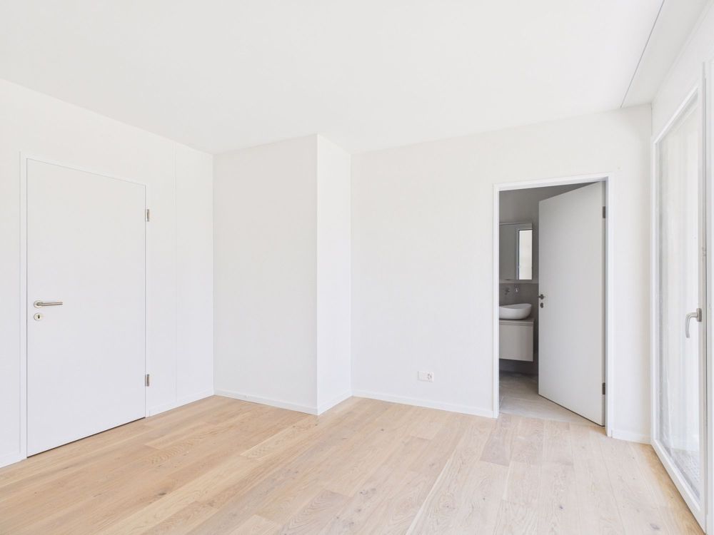 Erstbezug grosszügige helle 3.5 Gartenwohnung - Bild 5