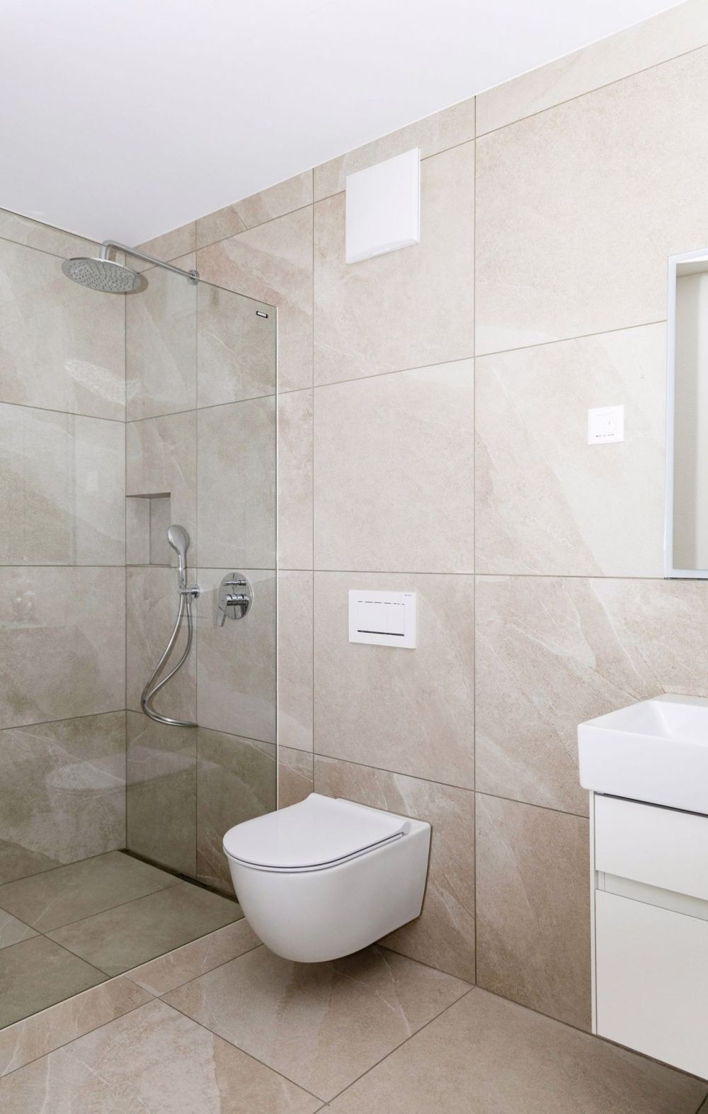 Modernes Wohngefühl mit Weitblick in Rorschacherberg - Bad