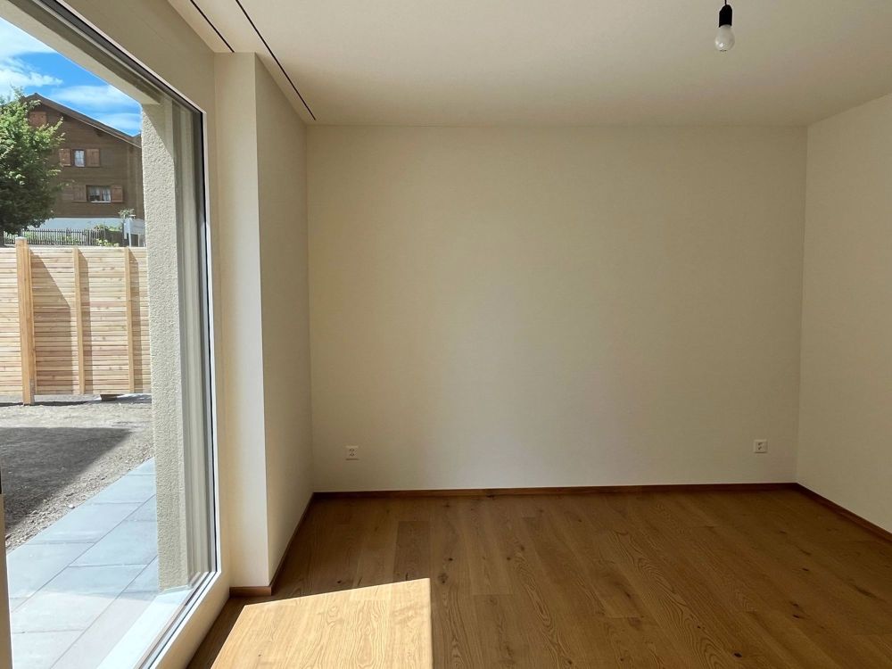 Neubau: Helle 4.5-Zimmerwohnung mit Garten in Falera (Erstwohnsitz) - Bild 11