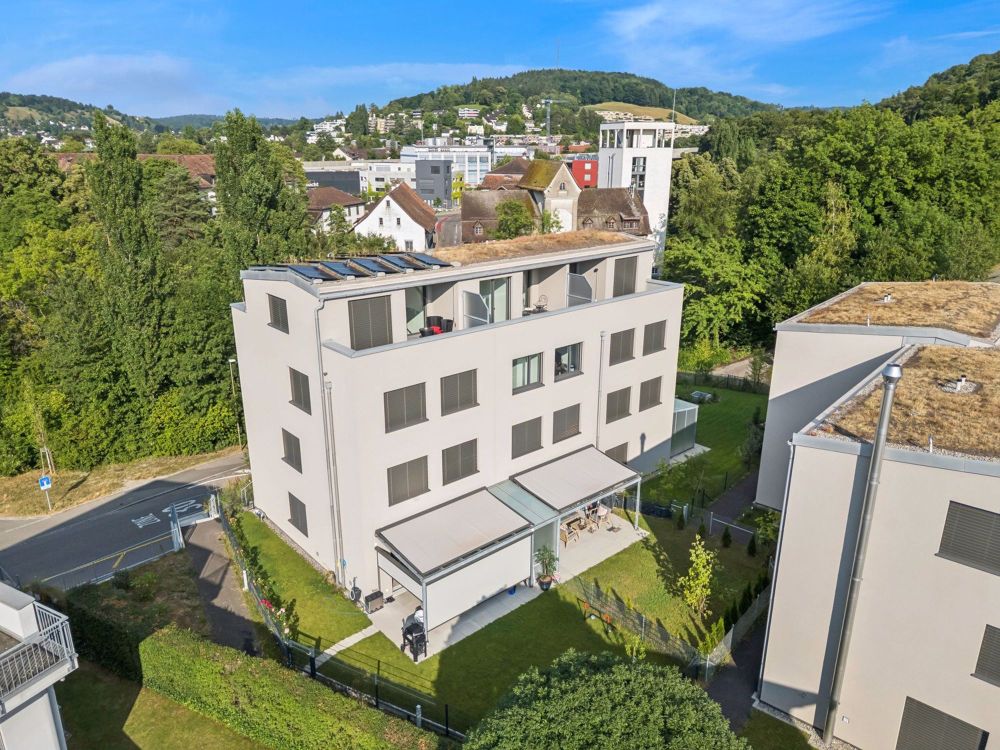 Modernes 7,5 Zimmer Reihenmittelhaus an toller Lage - Bild 12