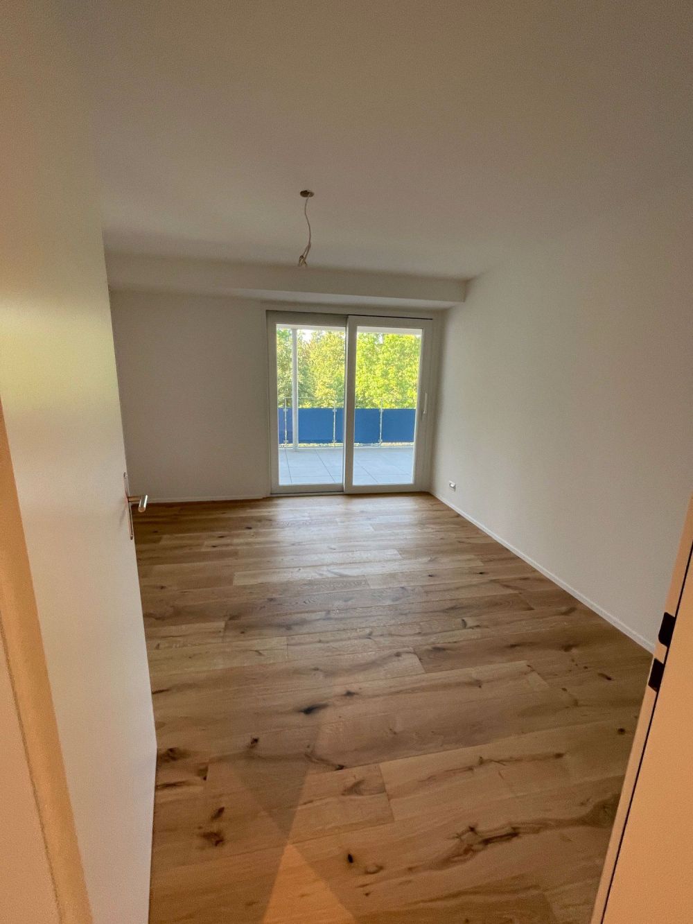 Grosszügige 4.5 Zimmerwohnung an ruhiger Lage in Kloten - Bild 3