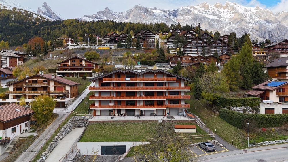 Moderne 2,5-Zimmer-Wohnung mit Panoramablick in Ovronnaz - Bild 1