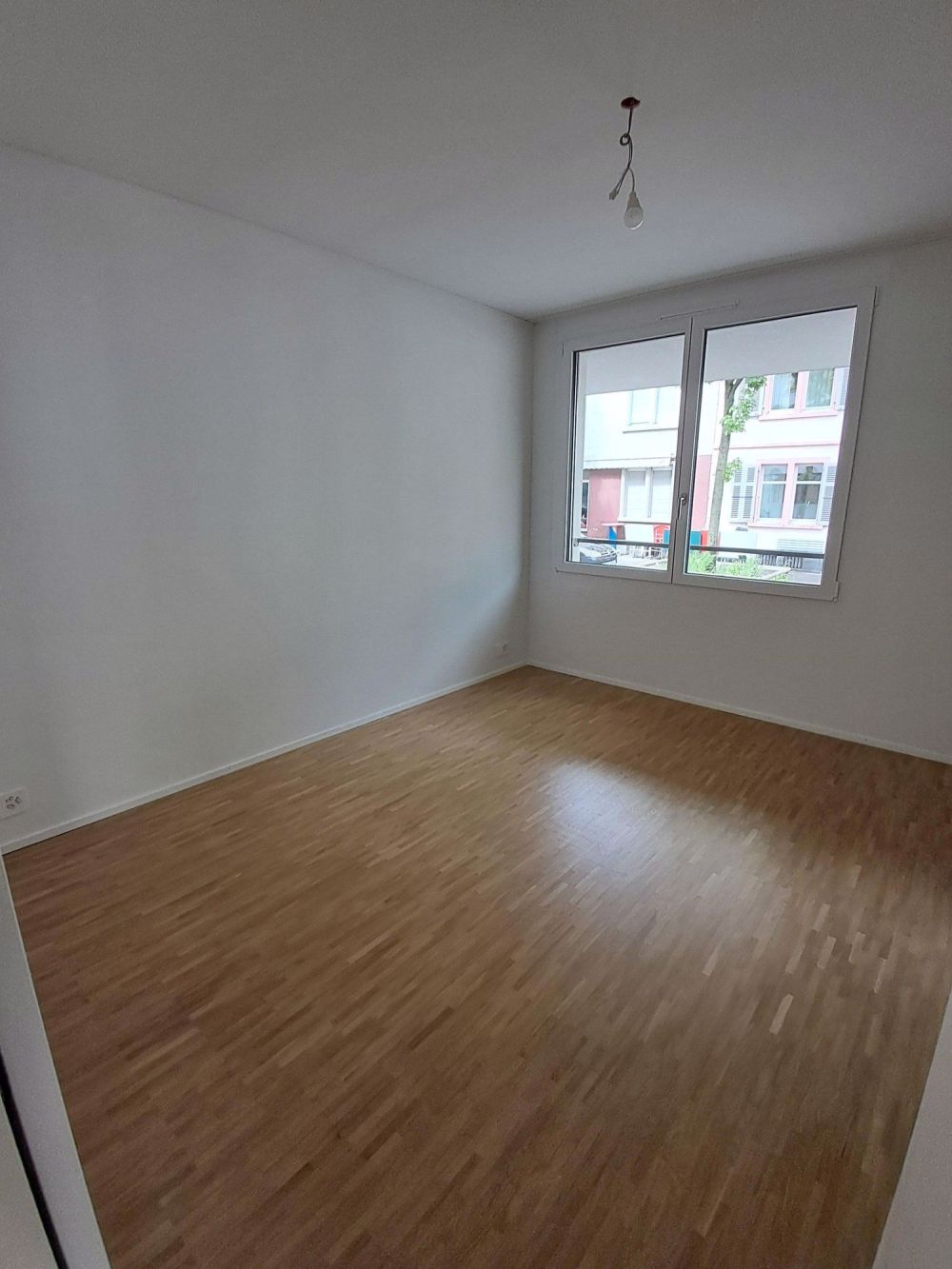 Maisonette - Neubauwohnung (mit Freecooling-System, Erdsonden-Heizung, Photovoltaik-Strom) - Bild 12