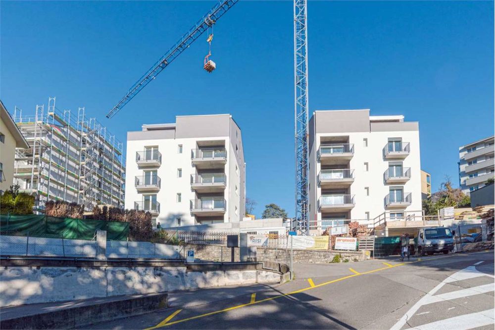 Neue 3.5 Zimmer in einer prestigeträchtigen Residenz - Bild 1