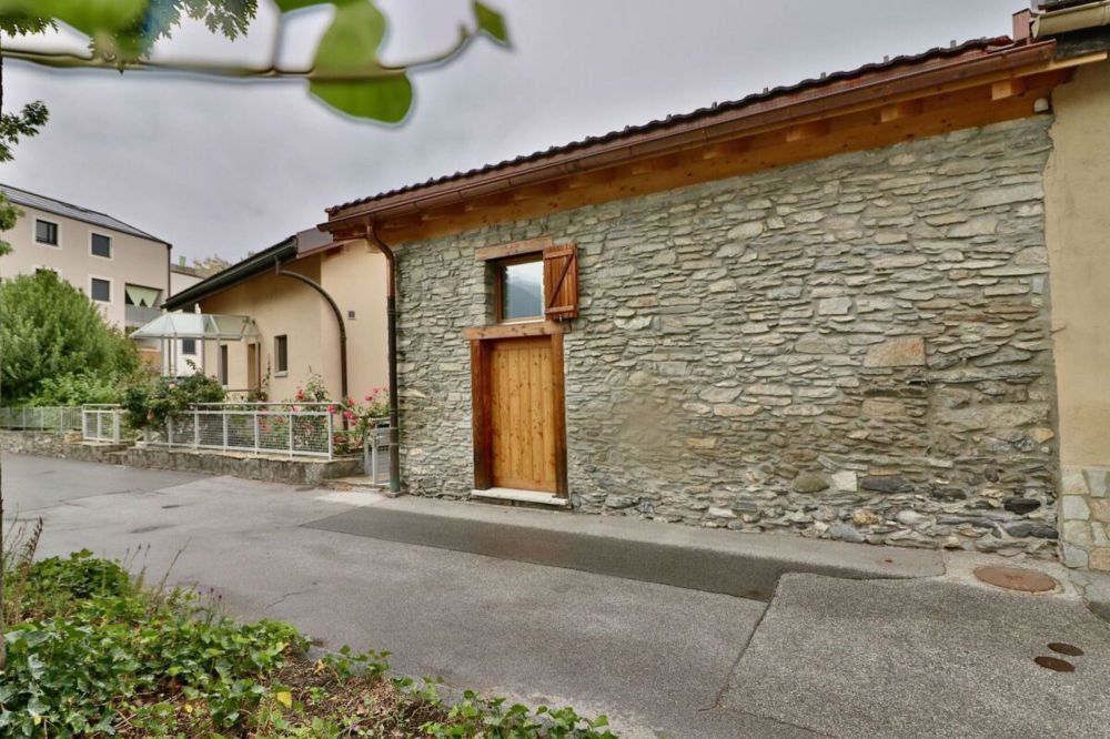 Objekt rar! Charmantes Reihenhaus mit 3,5 Zimmern, neu, mit Charme! - Bild 3