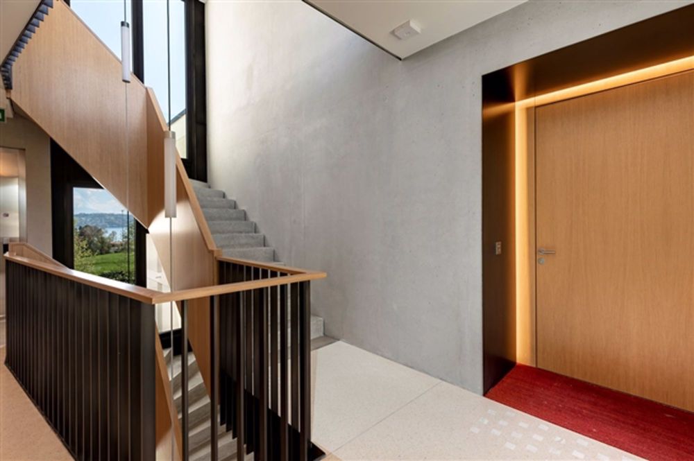 Neue 7-Zimmer-Wohnung mit Dachterrasse und Seeblick - Bild 1