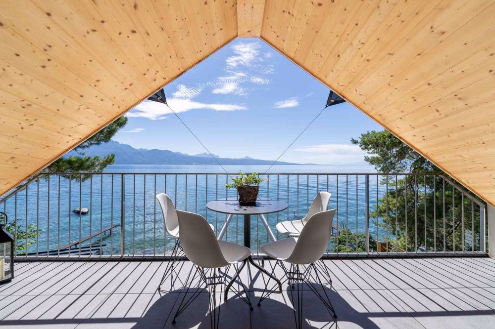 Propriété pieds dans l'eau avec ascenseur privatif, ponton privé et abri à bateau - Bild 1