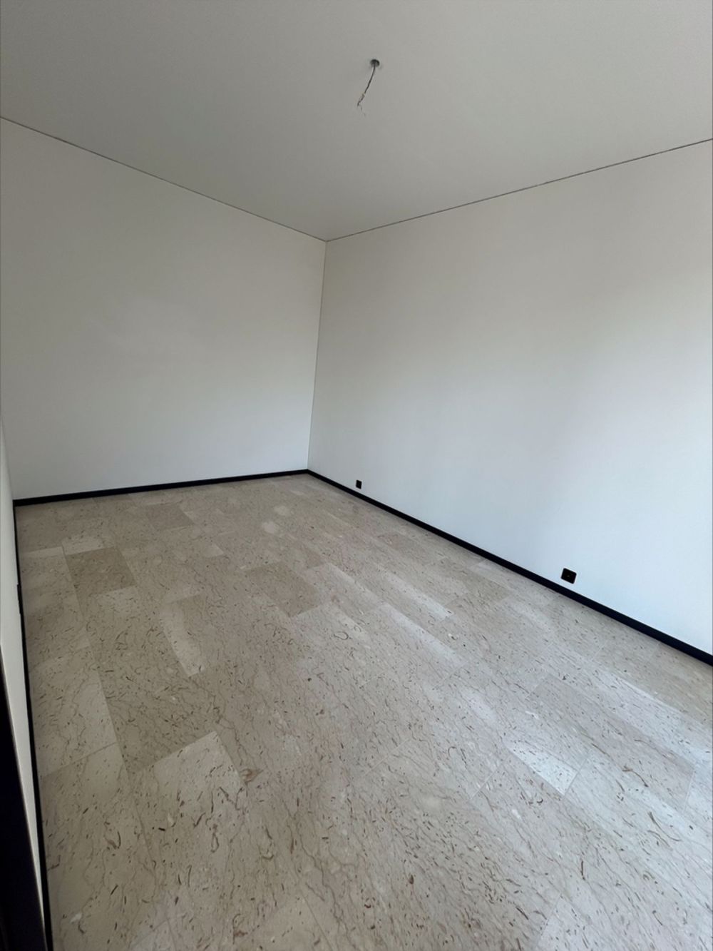 Schöne 3,5 Zimmer-Neubauwohnung nahe Flughafen! - processed-C36FCDF3-1422-4A1E-AF5A-6F37B5619187.jpeg