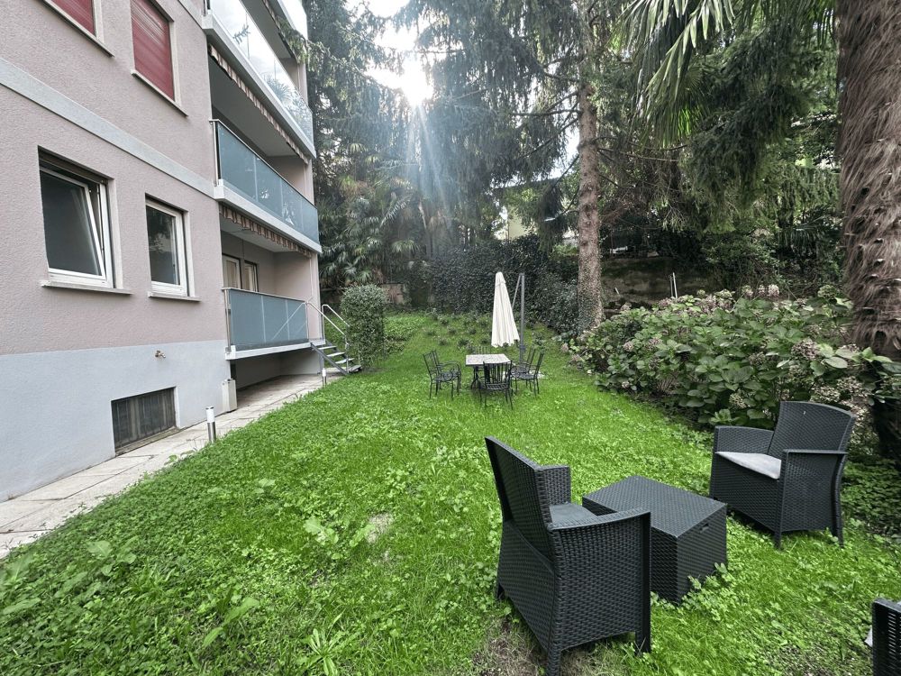Komplett renoviert mit großem Garten - Bild 1