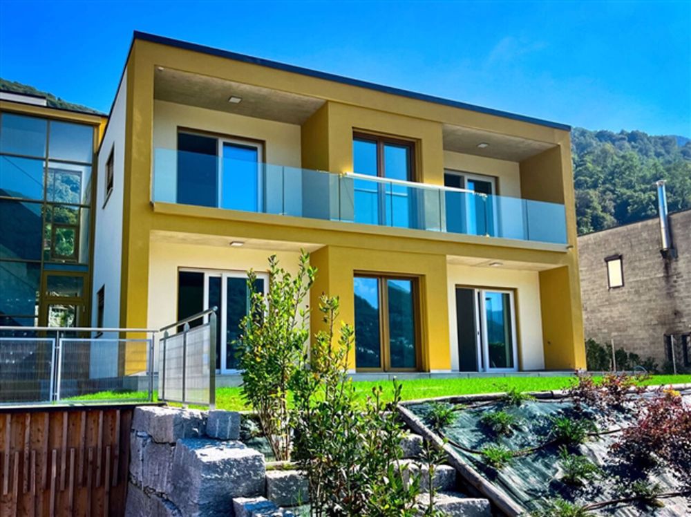 Brusino Arsizio - 4.5-Zimmer-Wohnung mit grossem Garten und Seeblick - Bild 4