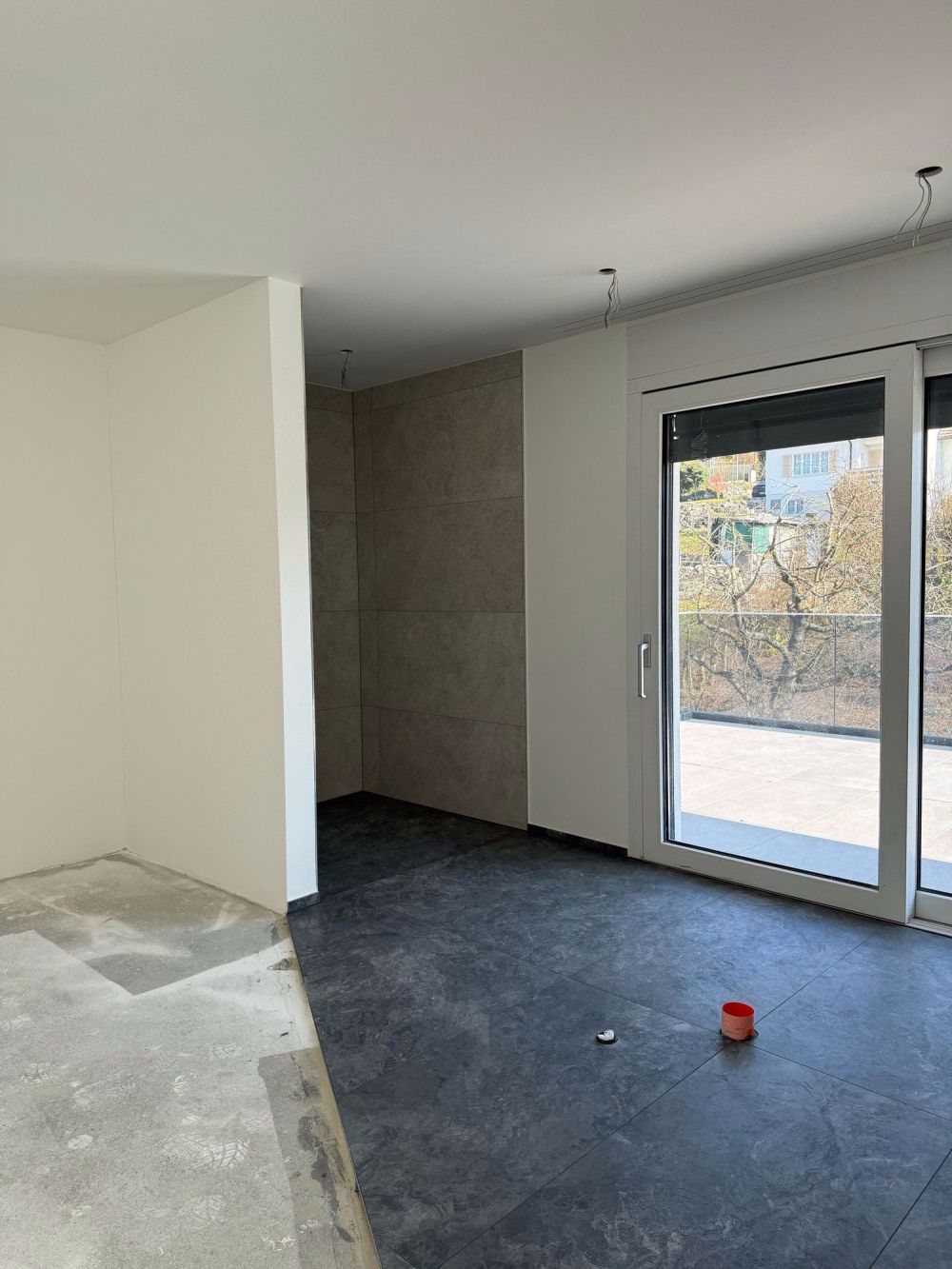 Luxuriöse 3.5-Zimmer-Attikawohnung mit atemberaubender 218 m² Terrasse in Däniken SO - Bild 8