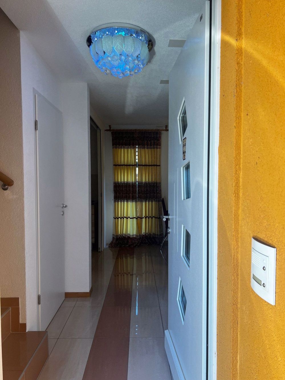 Schönes 5,5-Zimmer-Einfamilienhaus zum Verkauf in Lucens - Bild 2