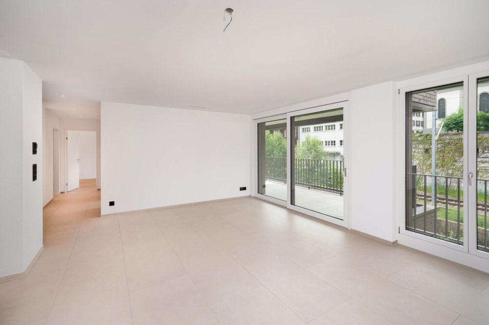Erstvermietung – Exklusive 4.5 Zimmerwohnung mit hochwertigem Eigentumsstandard - Bild 2