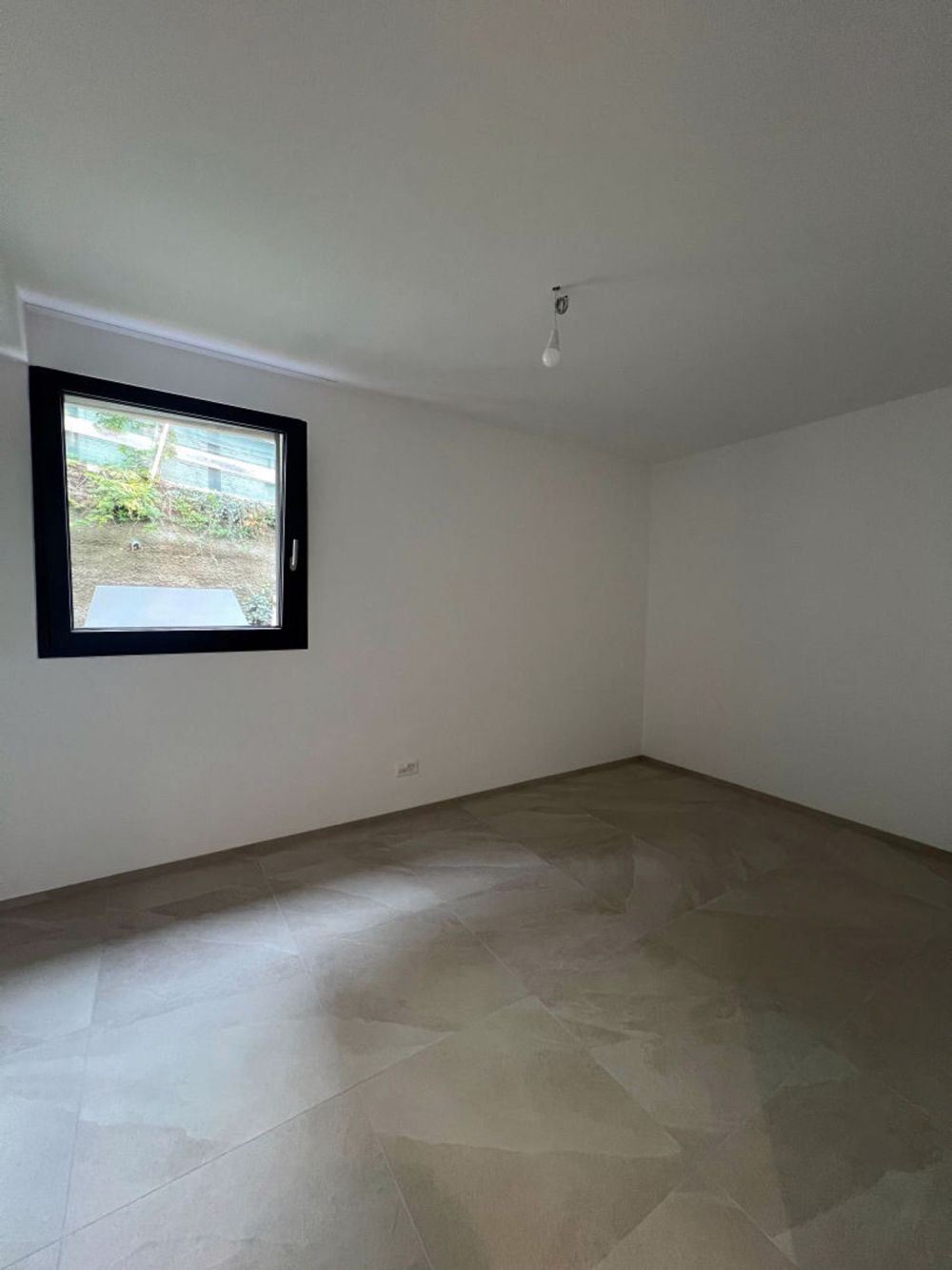 Wohnung, 3.5 Zimmer mit Garten, Tenero - Bild 8