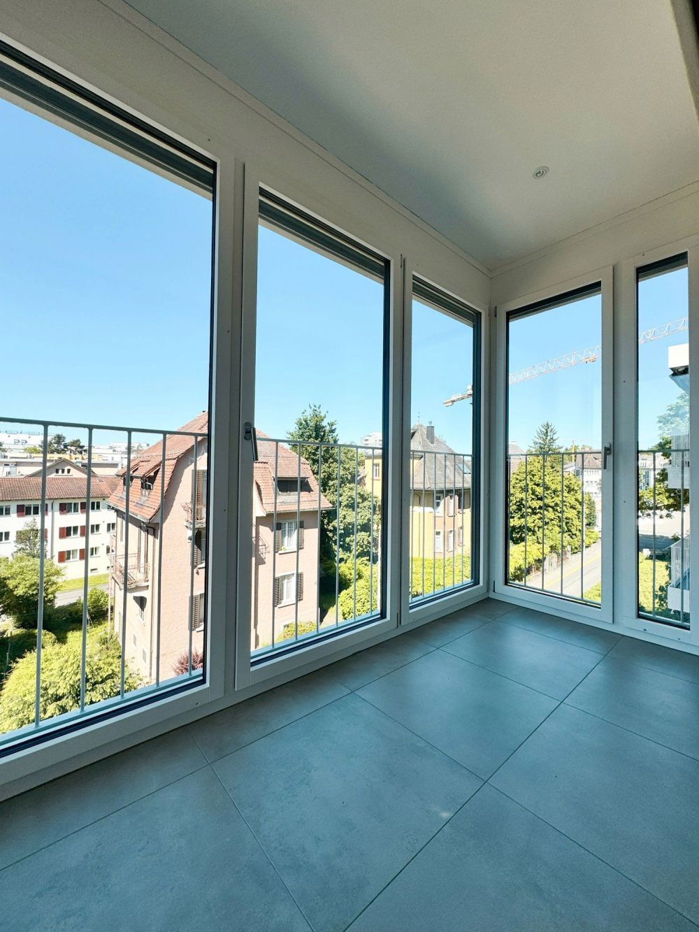 Hochwertige Neubauwohnung im Eigentumsstandard an zentraler Lage in Oerlikon - Wintergarten