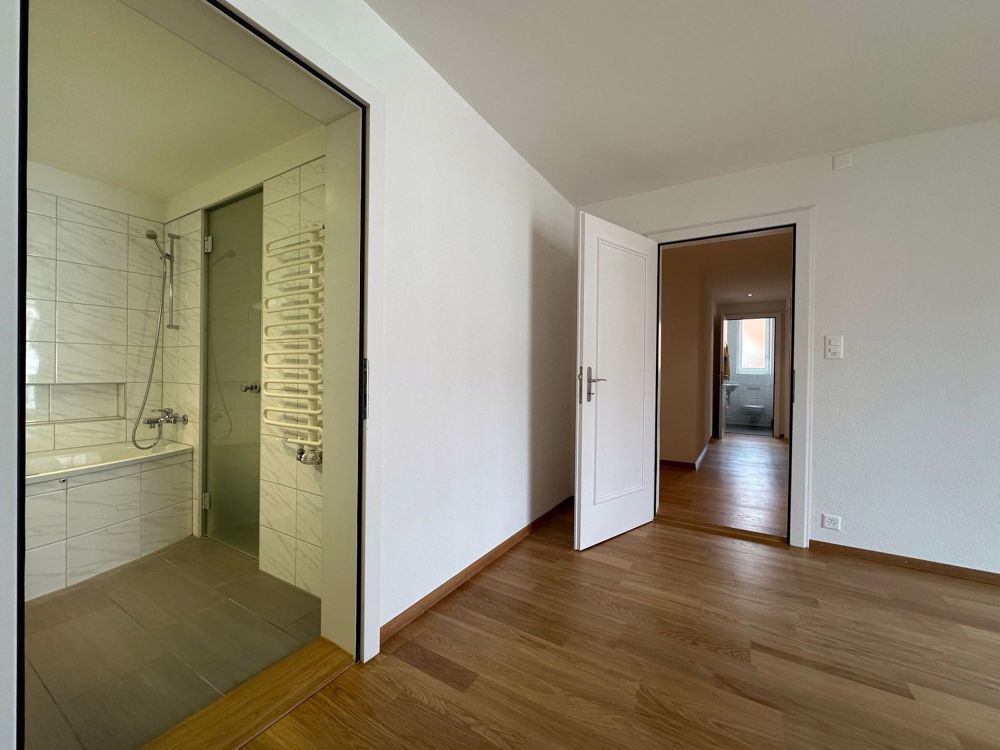 Erstvermietung einer traumhaften 5-Zimmer-Altbauwohnung nach kompletter Renovation - Bild 8