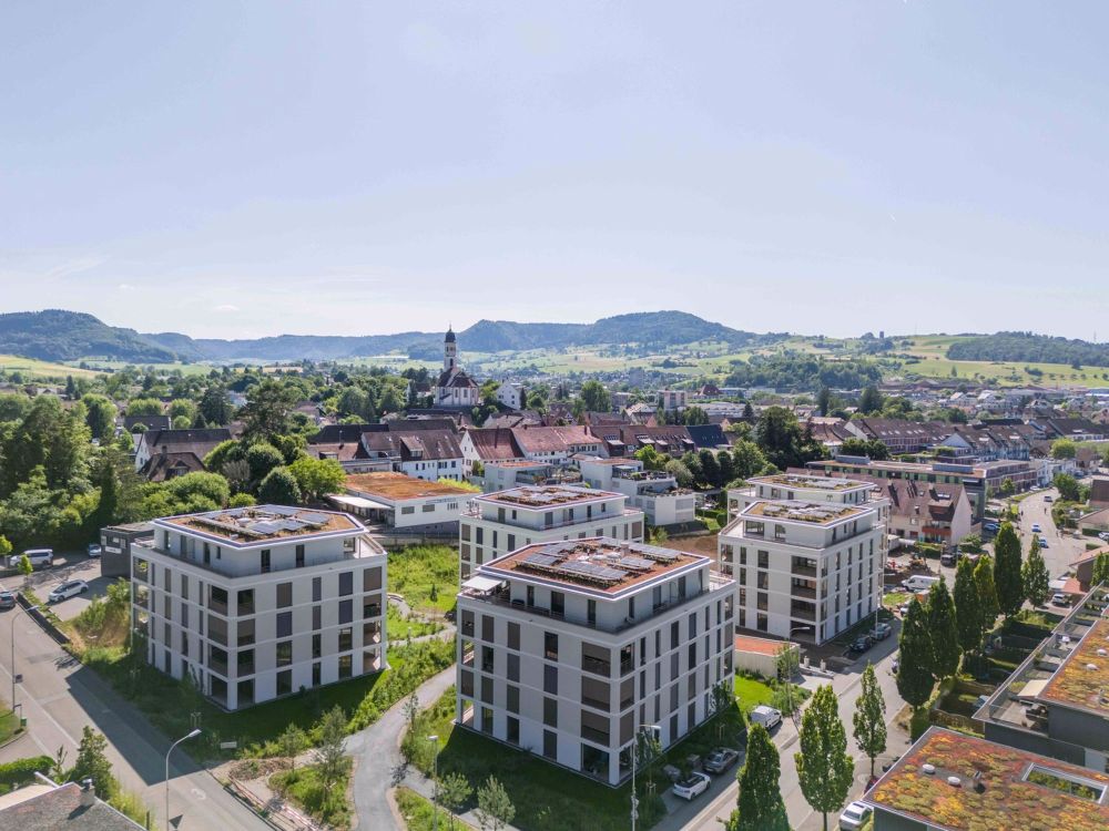 Letzte Gelegenheit - 4.5-Zimmer-Eigentumswohnung im Zentrum von Frick - Drohnenaufnahme