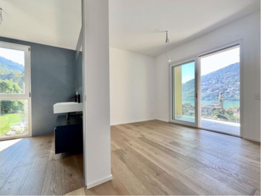Dachgeschoss 4.5 Zimmer mit Terrassen und Seeblick in Brusino Arsizio - Bild 8