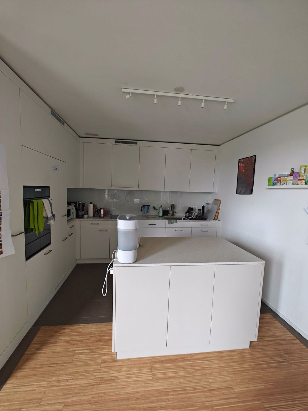 Nachmieter gesucht ab Mitte August, Moderne 3.5-Zi-Wohnung - Bild 2