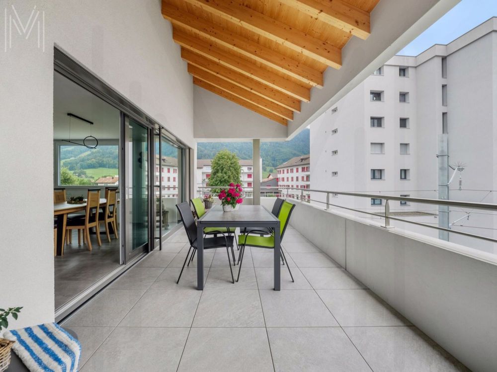 Appartement 5.5 pièces d'exception au dernier étage avec vue panoramique au coeur du village de Broc ! - Bild 6