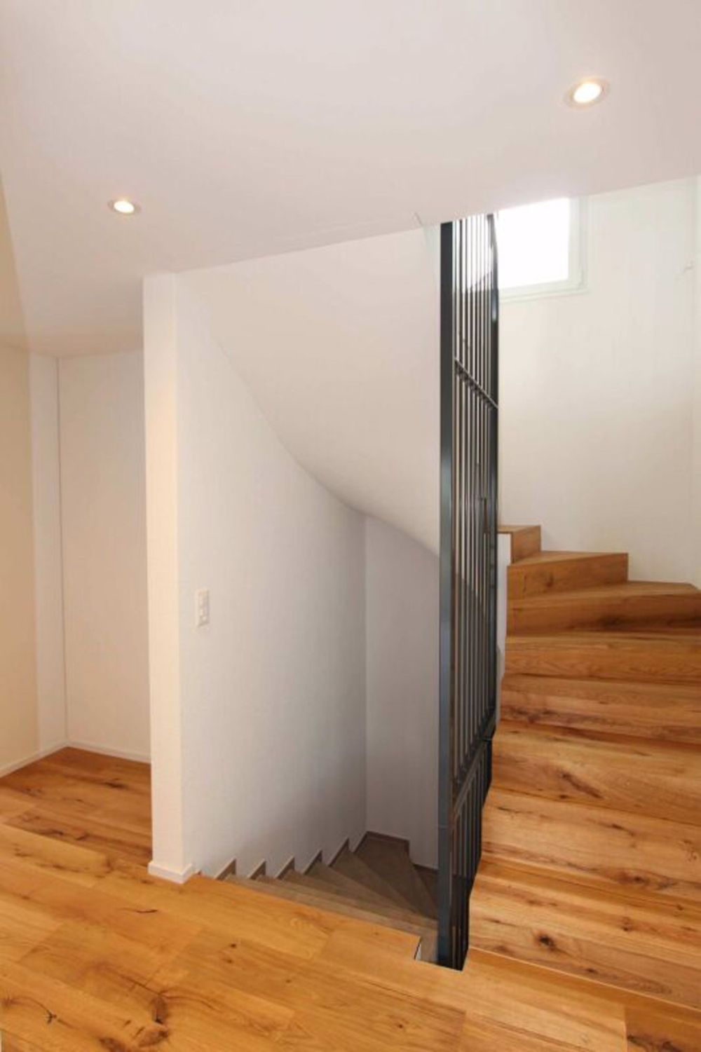 Familienfreundliches 5.5-Zimmer Einfamilienhaus - Bild 7