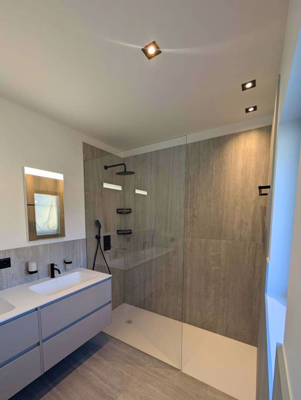 Maisonette su più livelli con ampio giardino in residenza di pregio - Bild 11