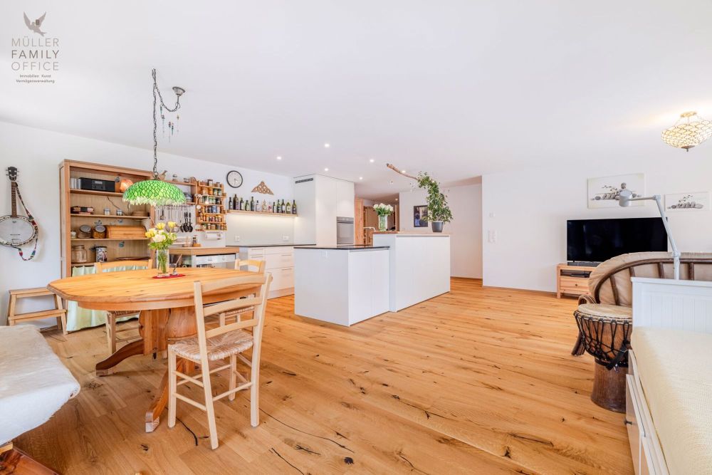 Stilvolle 3 1/2 Zimmer-Gartenwohnung (Erstwohnung) mit Einfamilienhaus-Charakter - Bild 3