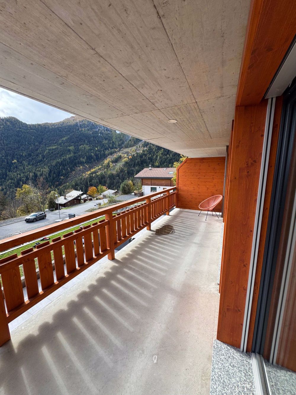 Moderne 2,5-Zimmer-Wohnung mit Panoramablick in Ovronnaz - Bild 12